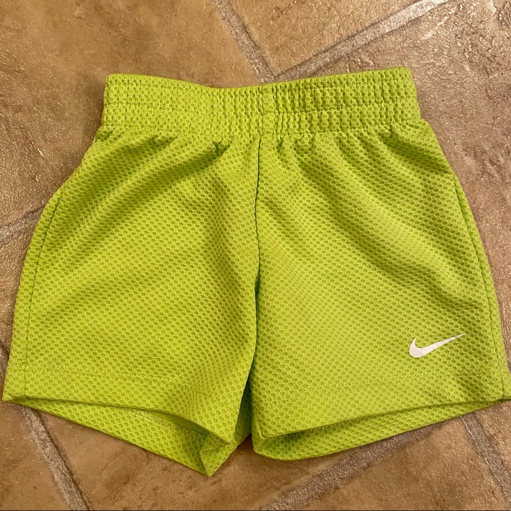 Boys Nike 12m Shorts